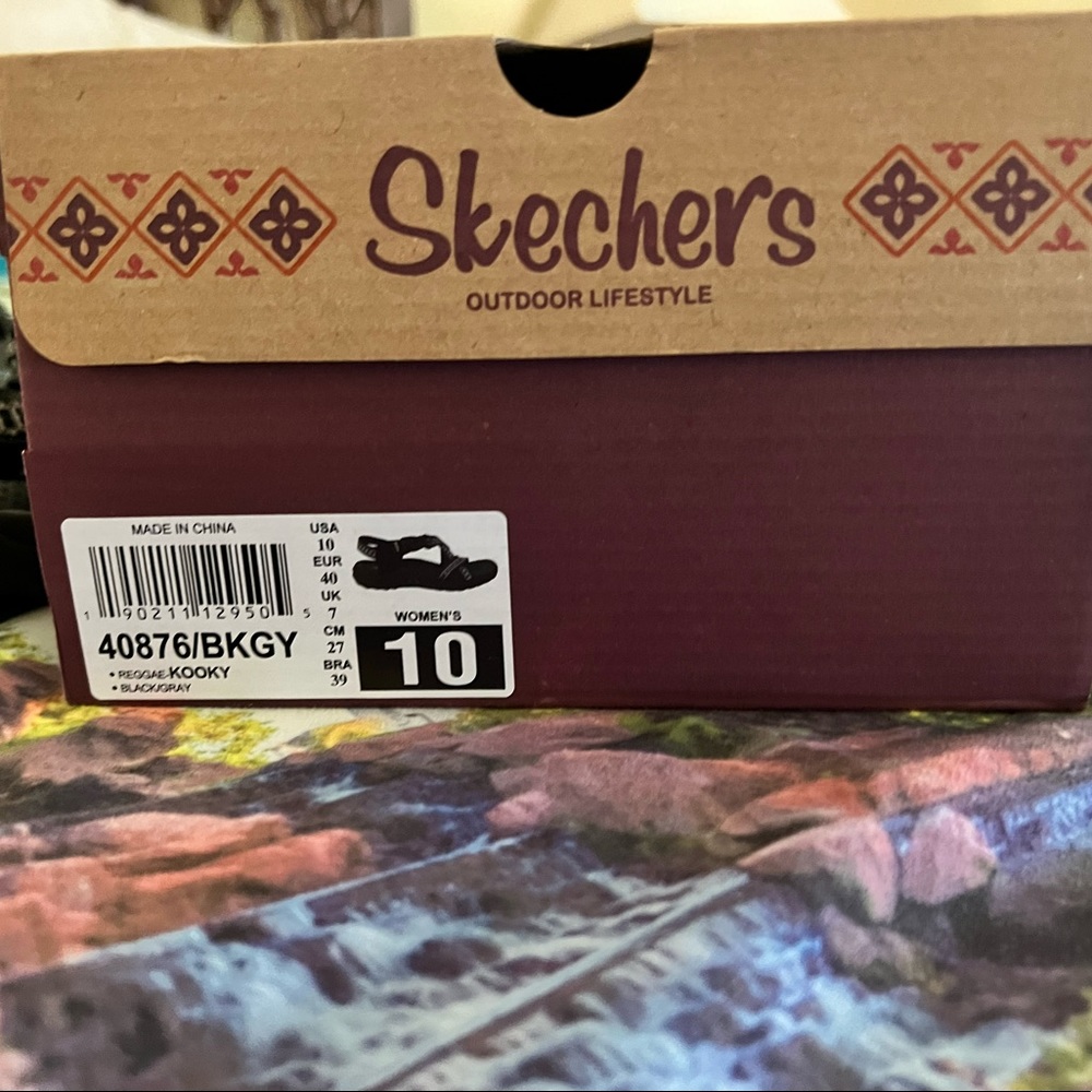 NIB Skechers Reggae “Kooky” Sandals Black Gray White, Size 10, Brand New w/ Tags - Picture 2 of 9